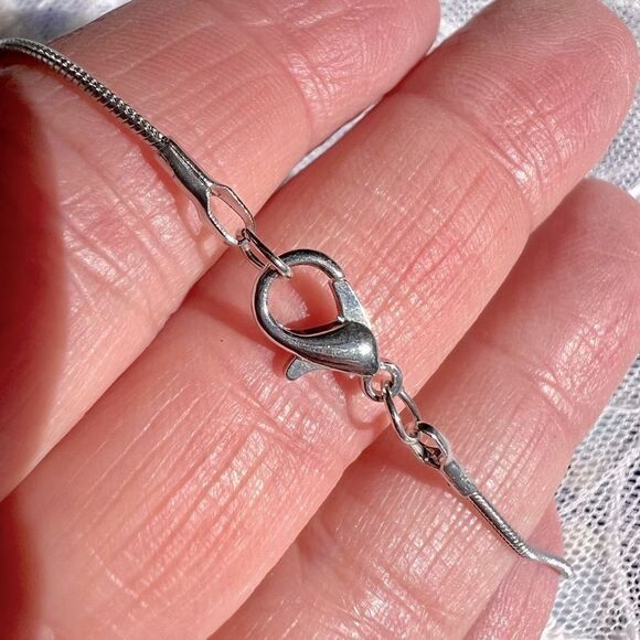 Vintage 90’s Gold Sheen Sharkskin Obsidian Pendant Necklace - Picture 6 of 9